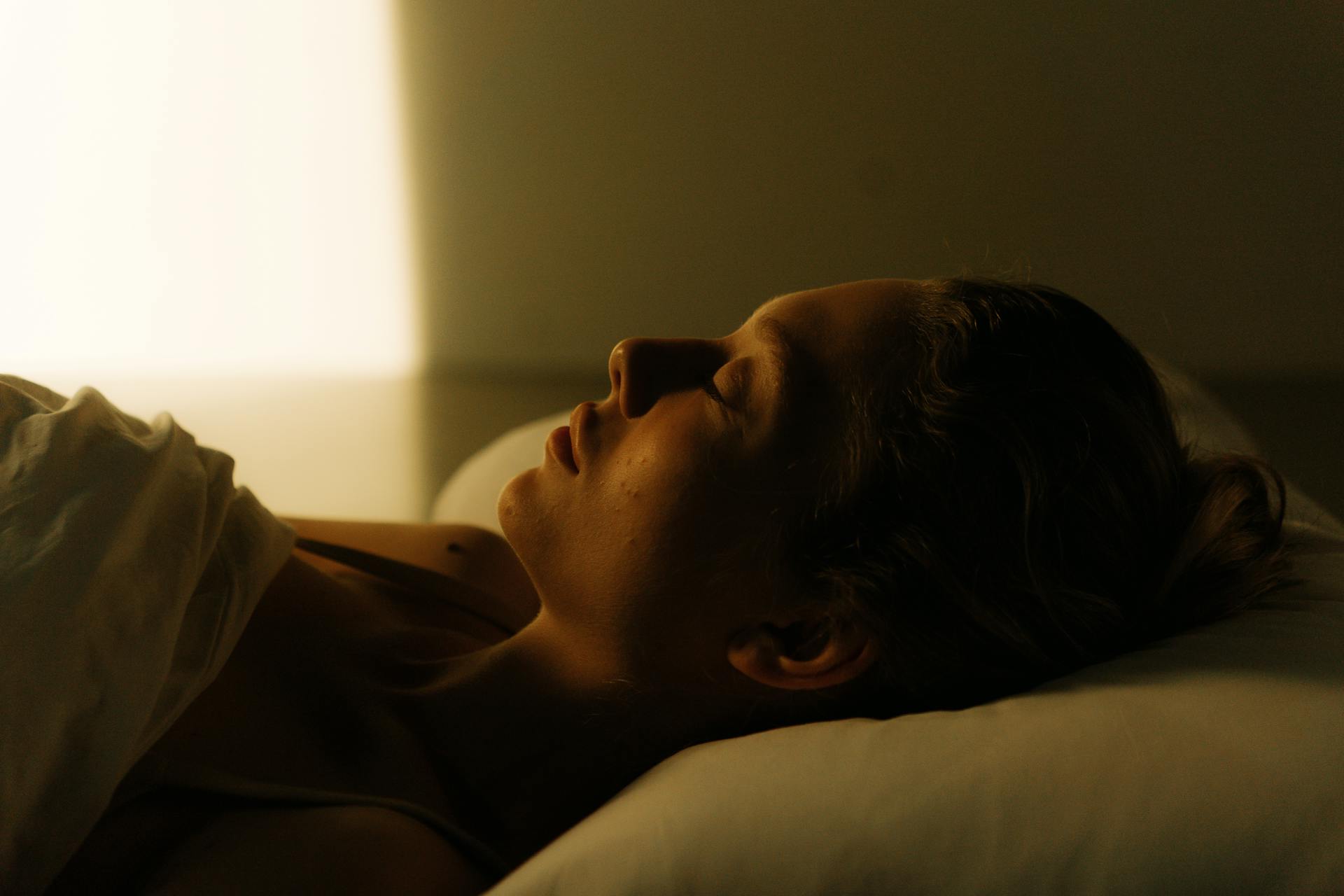Role of optimum sleep in weight loss How optimum sleep can help in losing weight?